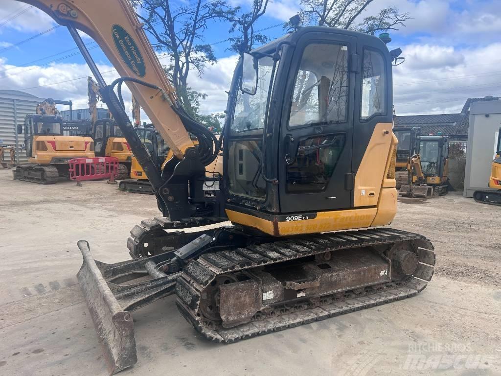 LiuGong 909 ECR Midi bagri 7t – 12t
