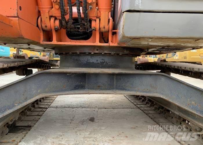 Hitachi ZX 125 Bagri goseničarji