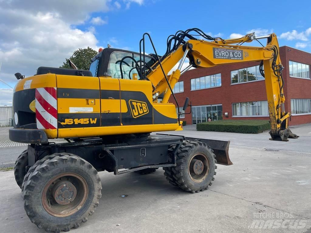JCB JS 145 W Bagri na kolesih
