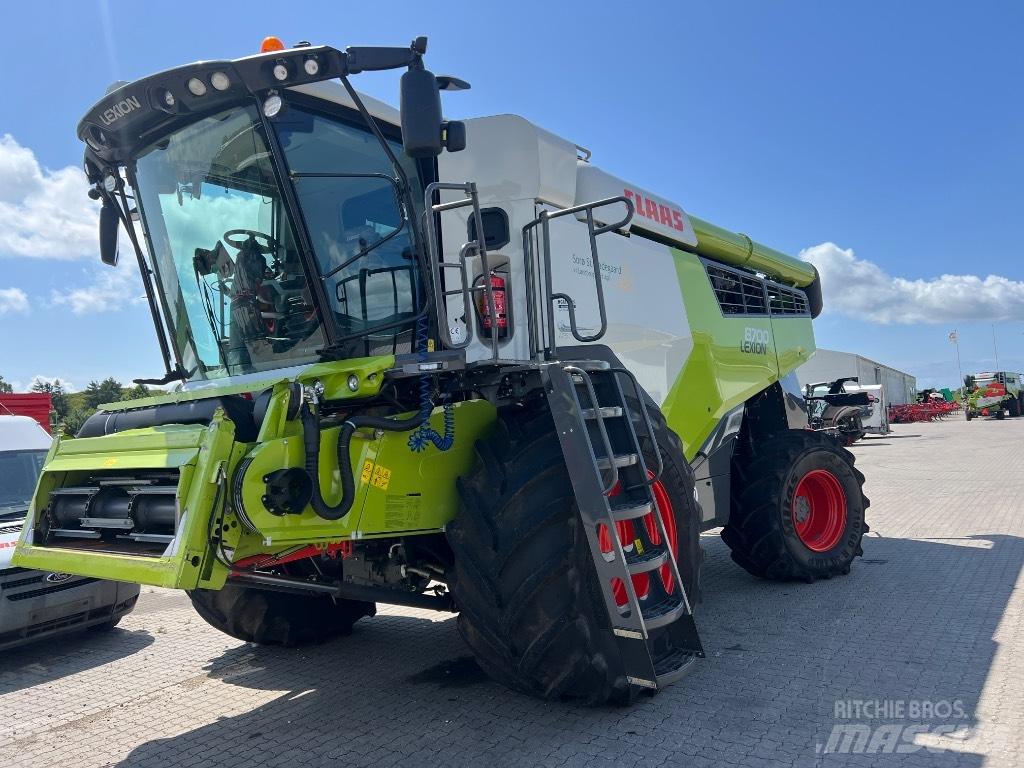 CLAAS Lexion 8700 Kombajni
