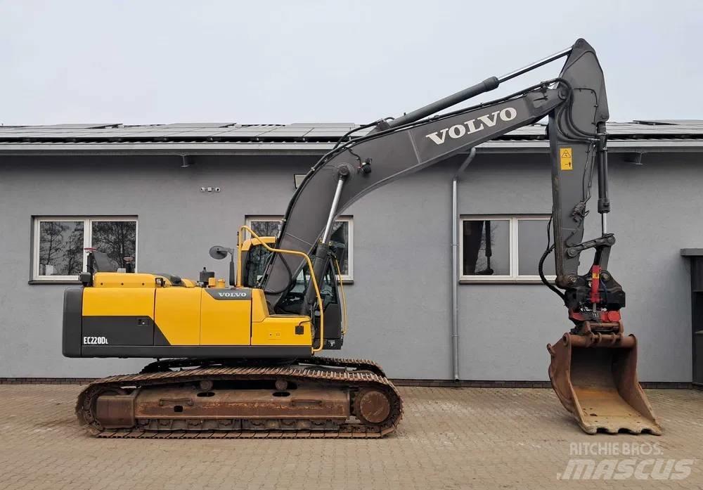 Volvo EC 220 DL Bagri goseničarji