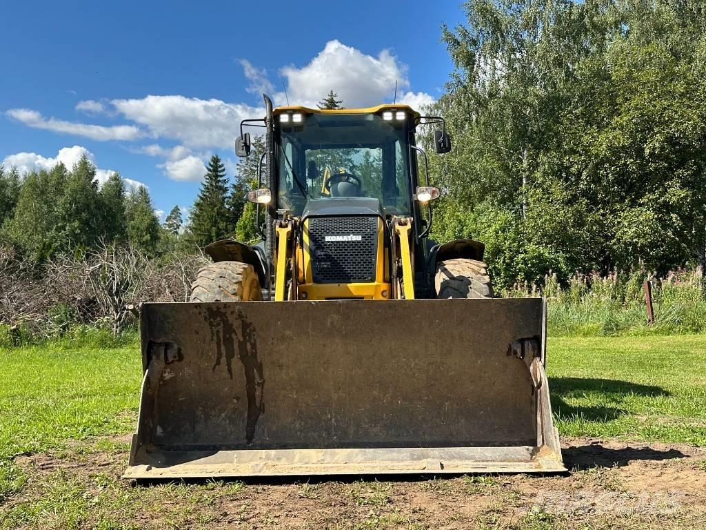 Komatsu WB 97 S-8 Rovokopači