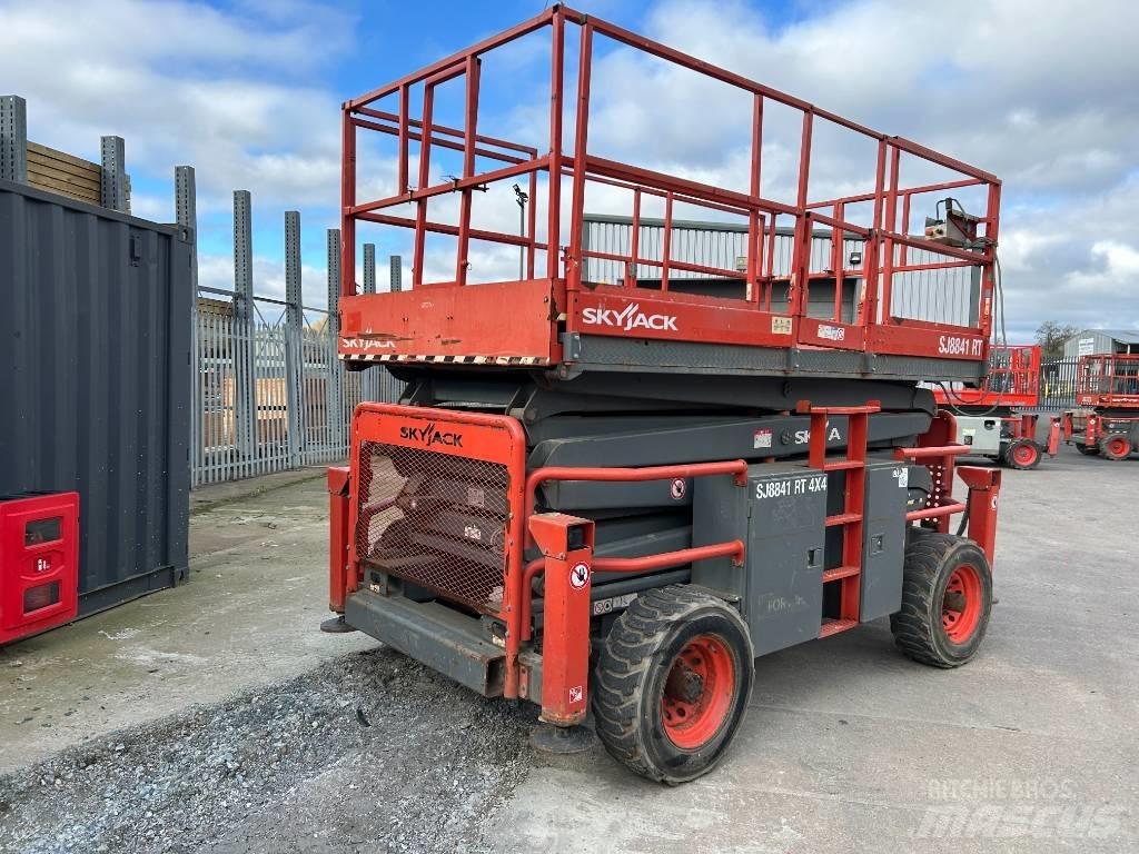 SkyJack SJ 8841 RT Škarjaste dvižne ploščadi