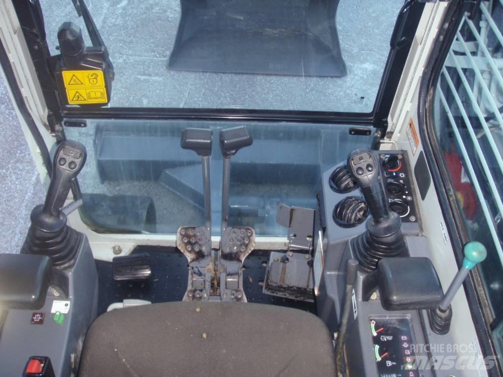 Takeuchi TB153FR Mini bagri <7t