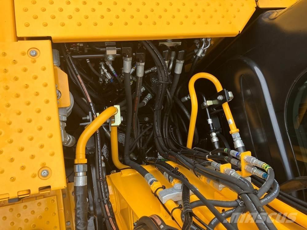 JCB JS145W Bagri na kolesih