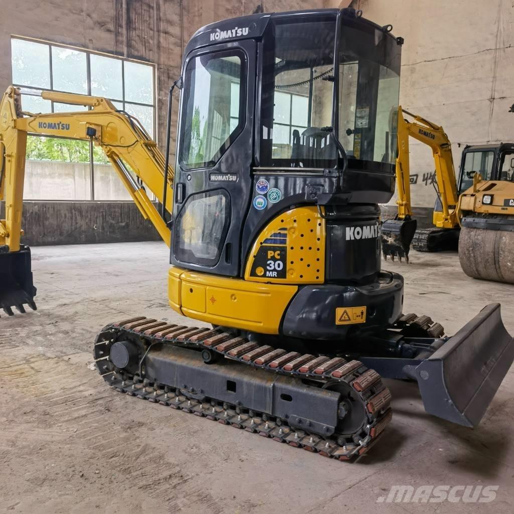 Komatsu PC30 Bagri goseničarji