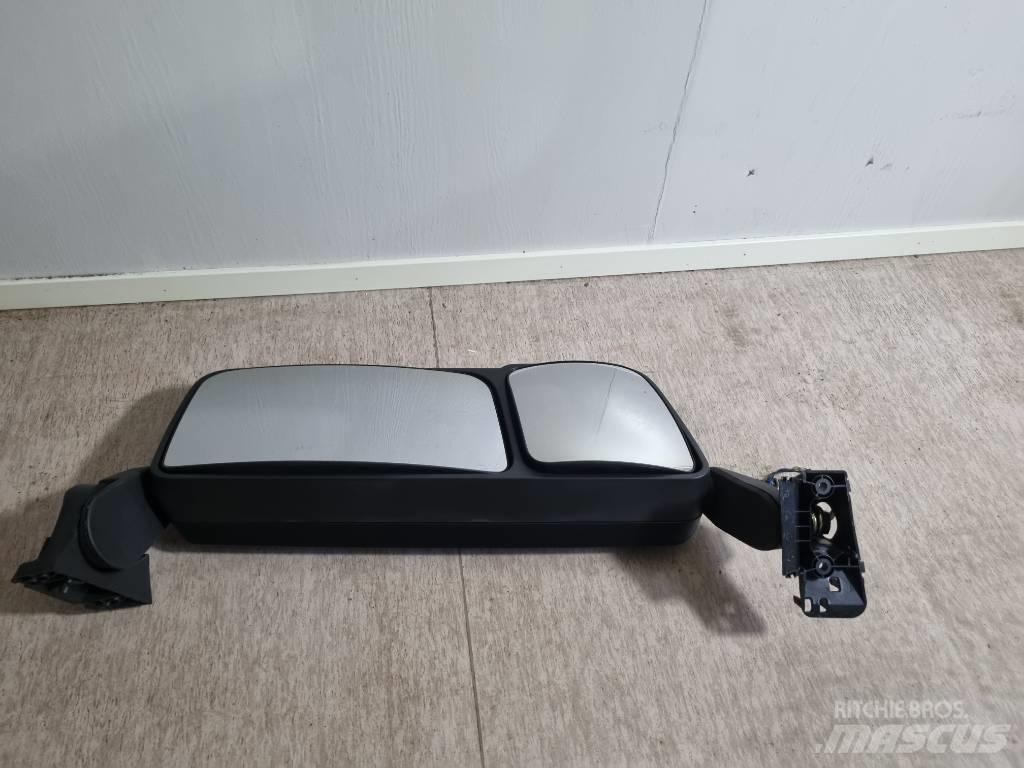 Mercedes-Benz MP4 Podvozje in vzmetenje