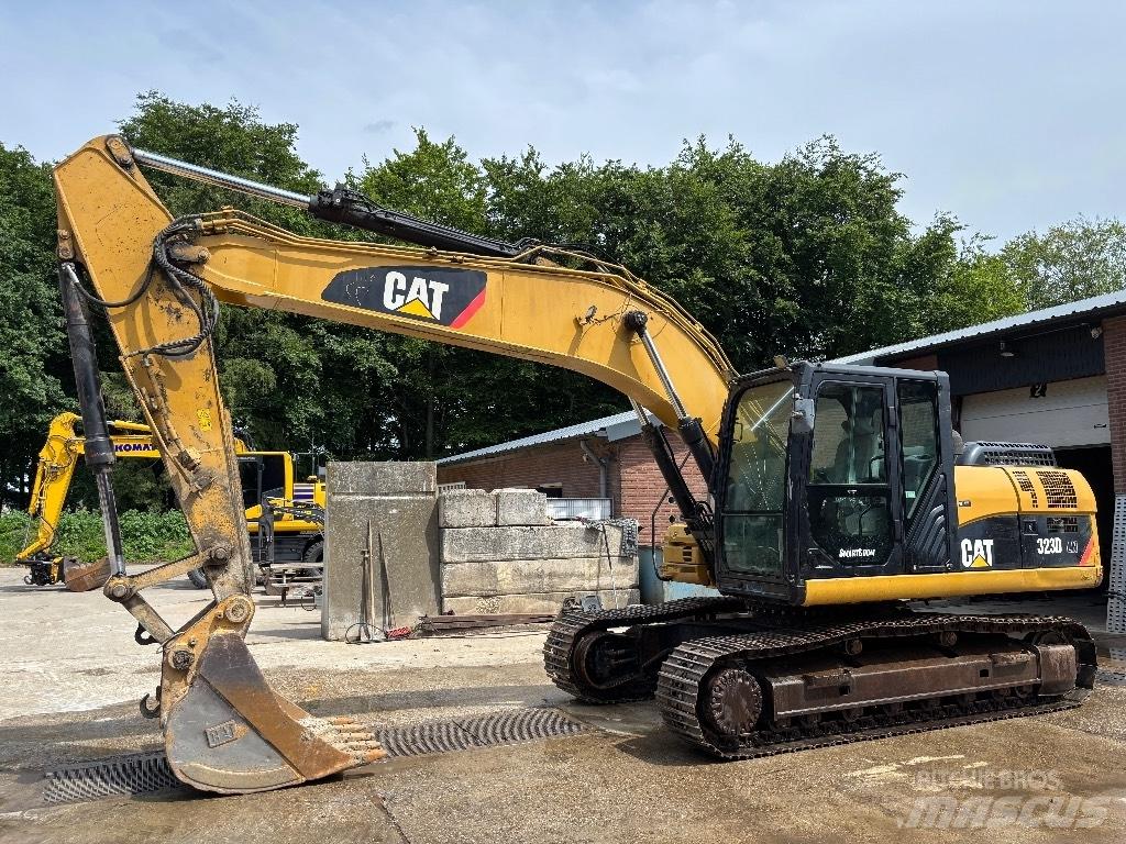 CAT 323 D LN Bagri goseničarji