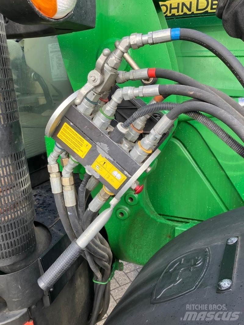 John Deere 6125R Traktorji