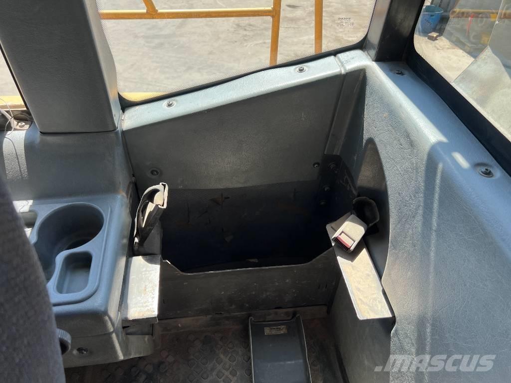 Volvo A40D Zglobni demperji