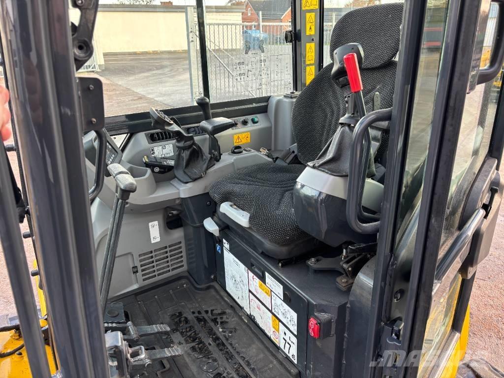 Komatsu PC55 MR-5 Mini bagri <7t