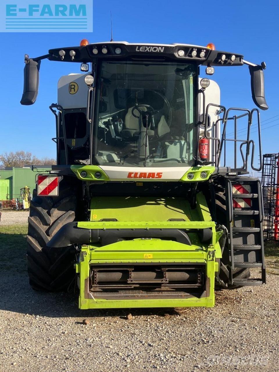 CLAAS lexion 8800 Kombajni