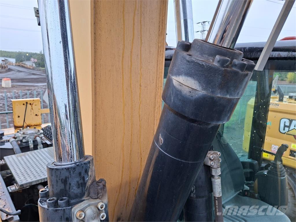 CAT M313D 4X4 Gradbeništvo - drugo