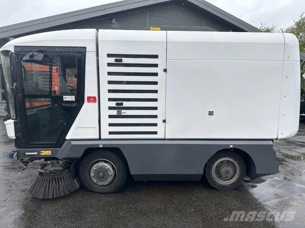 Ravo 540 STH Cestni pometači