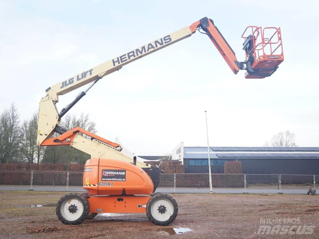 JLG 600 AJ Zglobne dvižne ploščadi