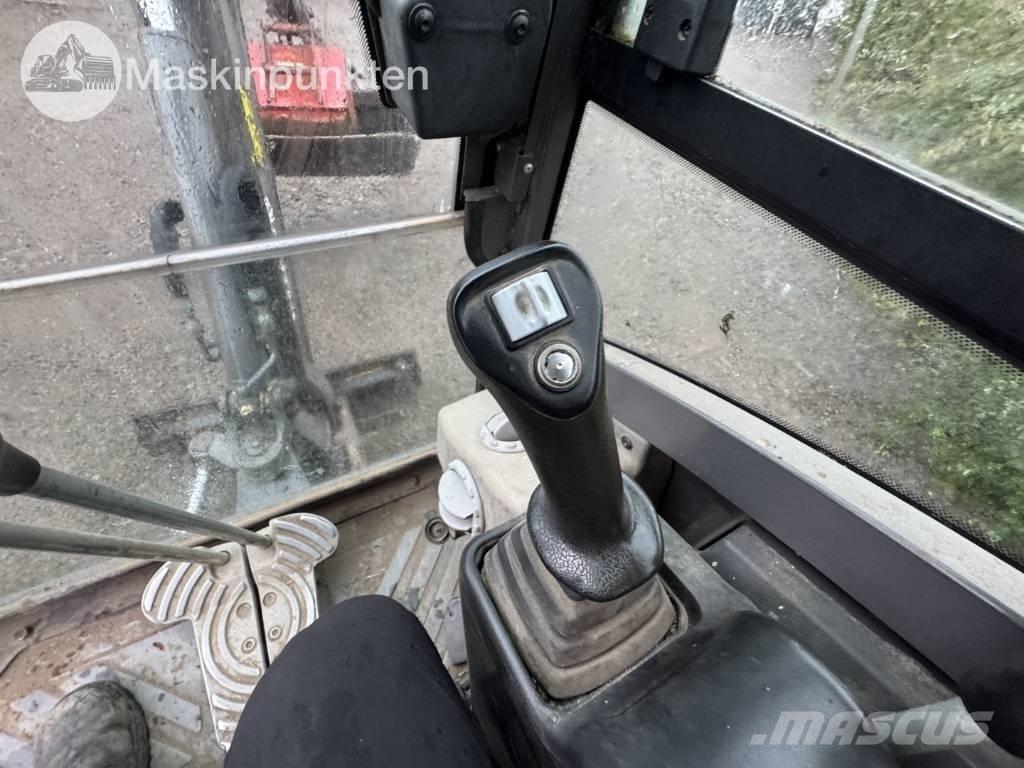 New Holland 8560 Traktorji