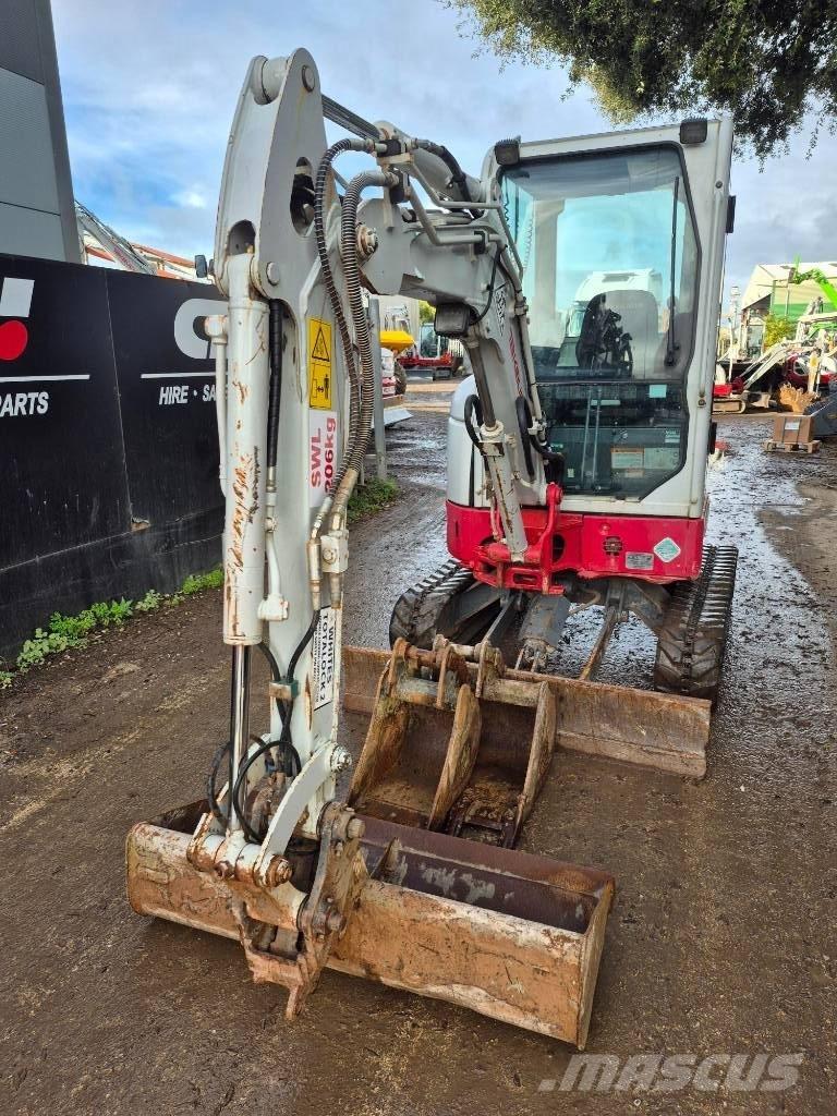 Takeuchi TB 325 R Mini bagri <7t