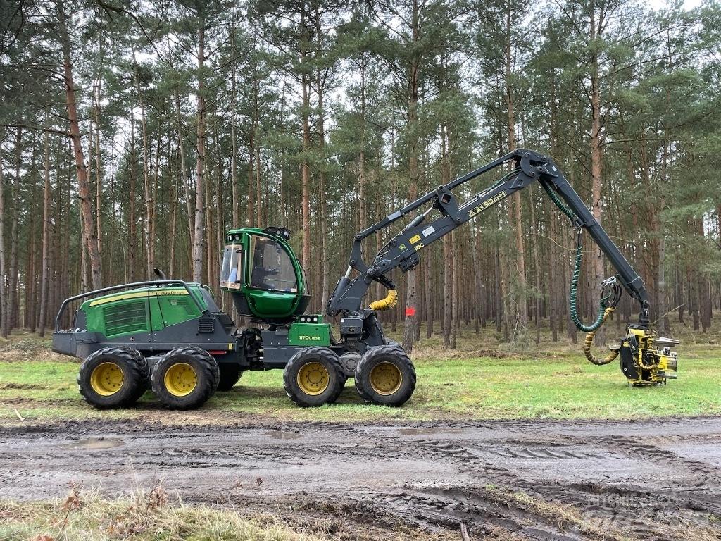 John Deere 1170G 8WD Harvesterji