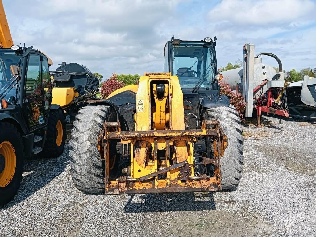 JCB 550-80 Kmetijski teleskopski nakladalci