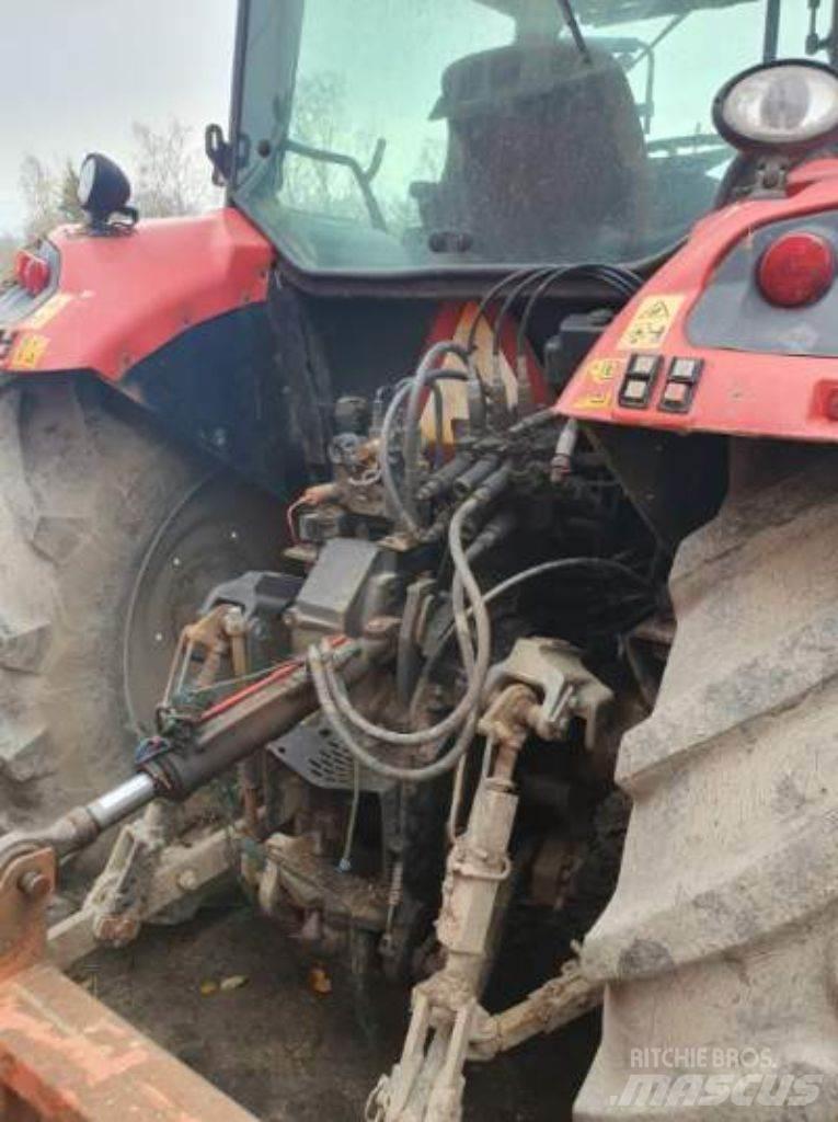 McCormick MC 130 Traktorji