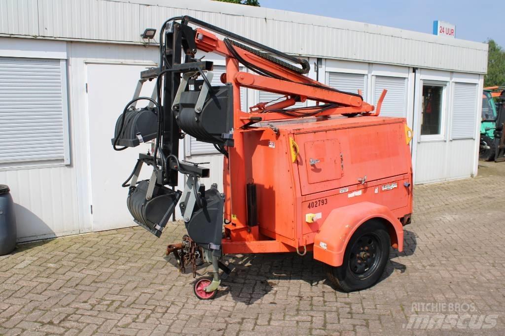JLG 6308 AN Svetlobni stolpi