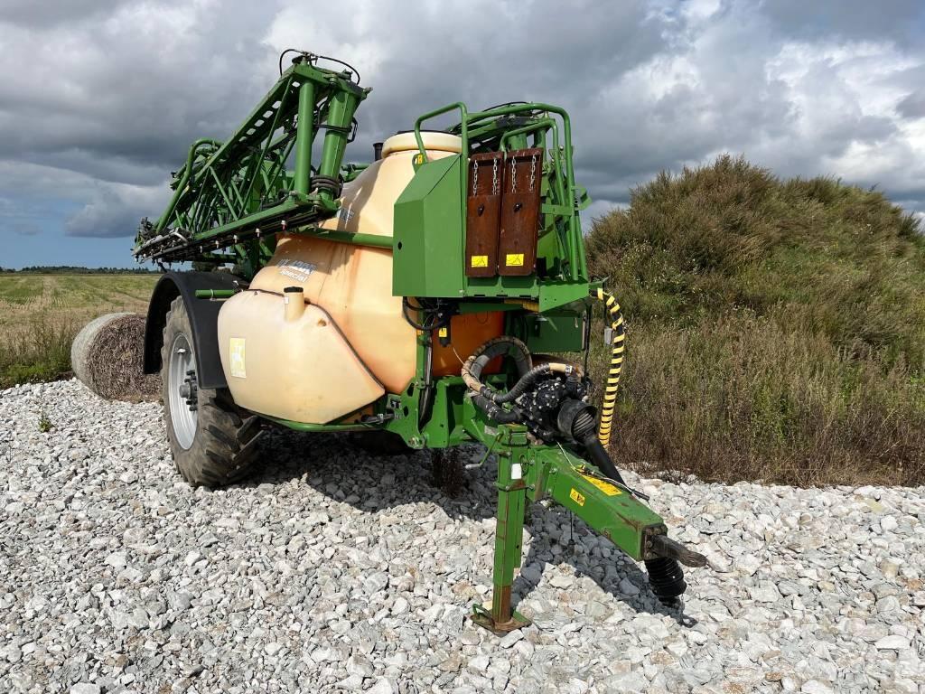 Amazone UX 4200 Vlečne škropilnice