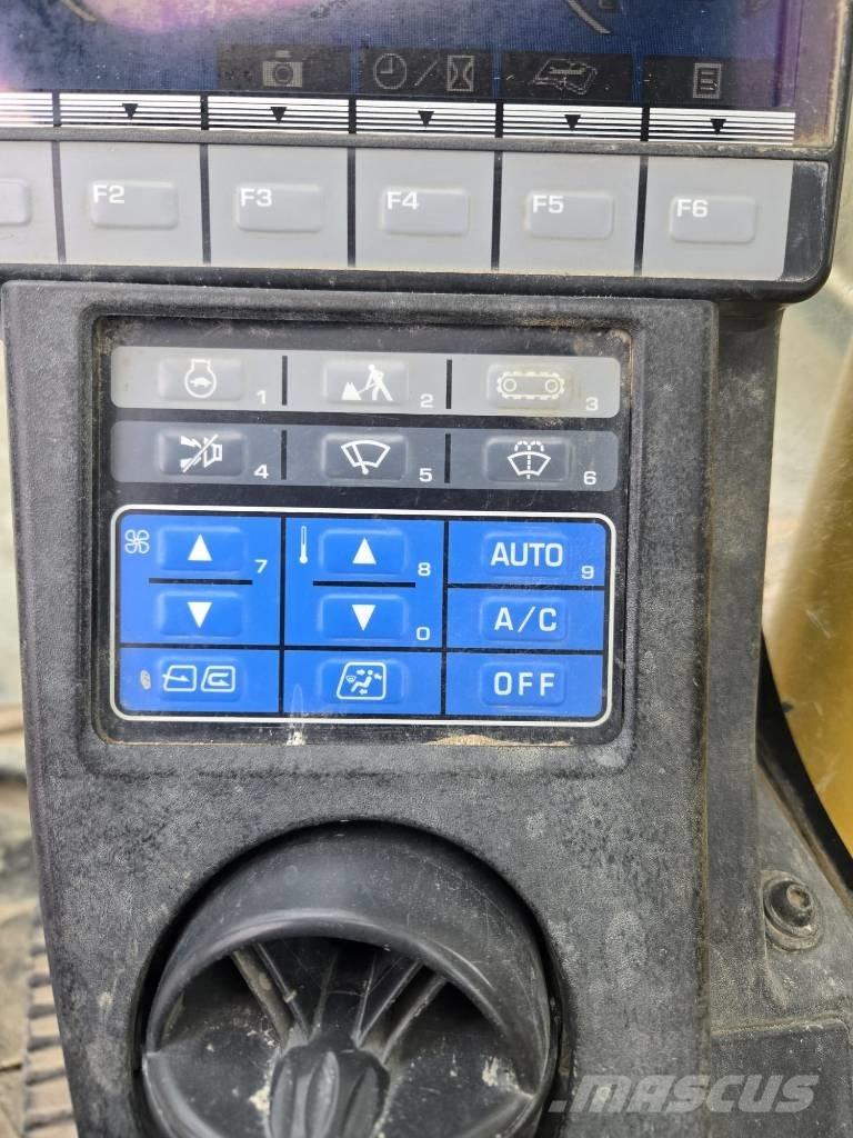 Komatsu PC 160 LC-8 Bagri goseničarji