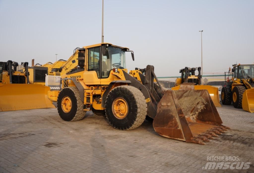 Volvo L 120 F Kolesni nakladalci