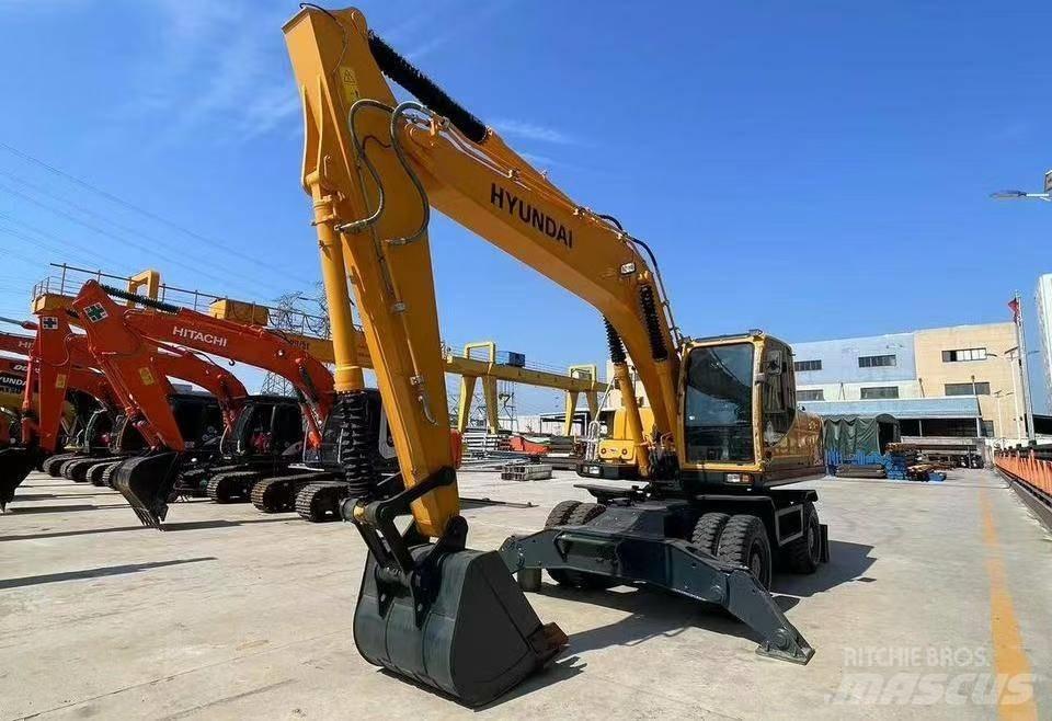 Hyundai 210-9 Midi bagri 7t – 12t