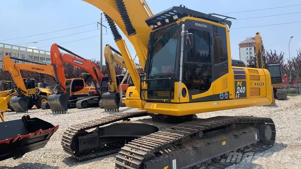 Komatsu PC 240 LC Bagri goseničarji