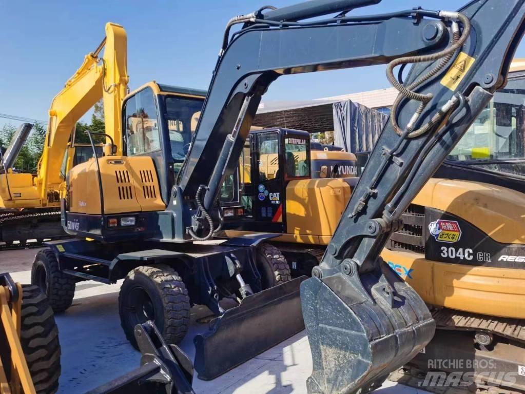 Hyundai Robex 60 W Bagri na kolesih