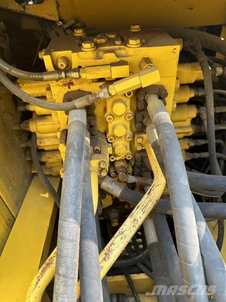 Komatsu PC 240 LC-8 Bagri goseničarji