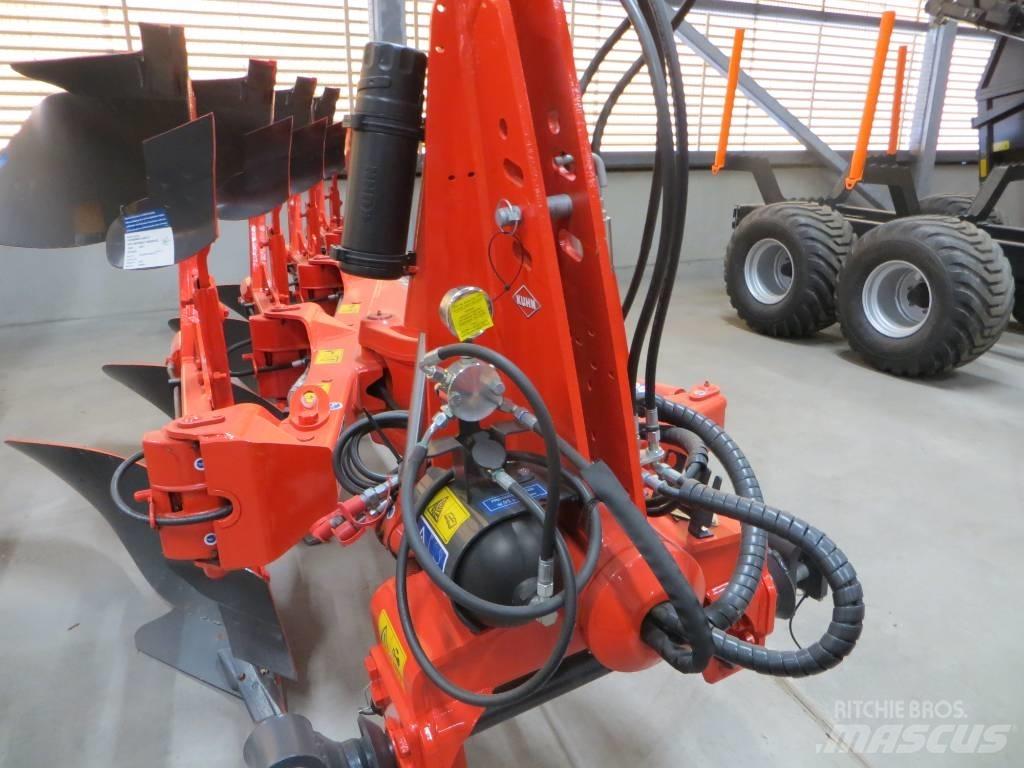 Kuhn Vari-Master 123 Obračalni plugi