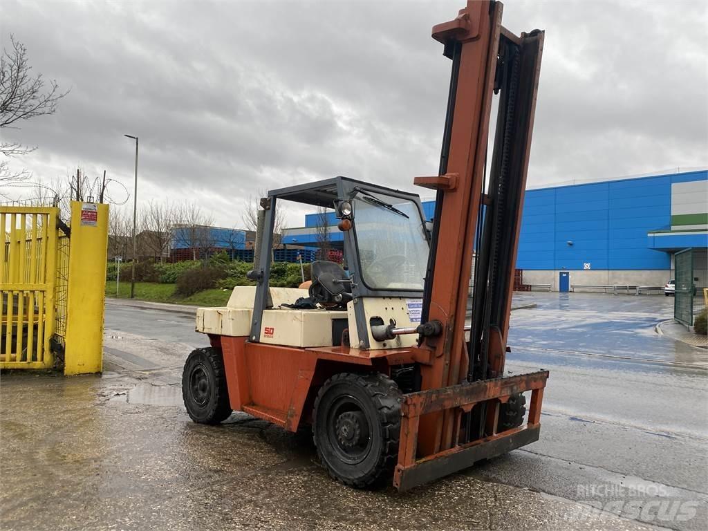 Nissan BF05H50U Dizelski viličarji