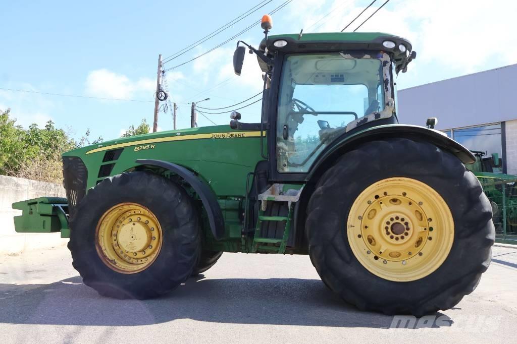 John Deere 8295 R Traktorji