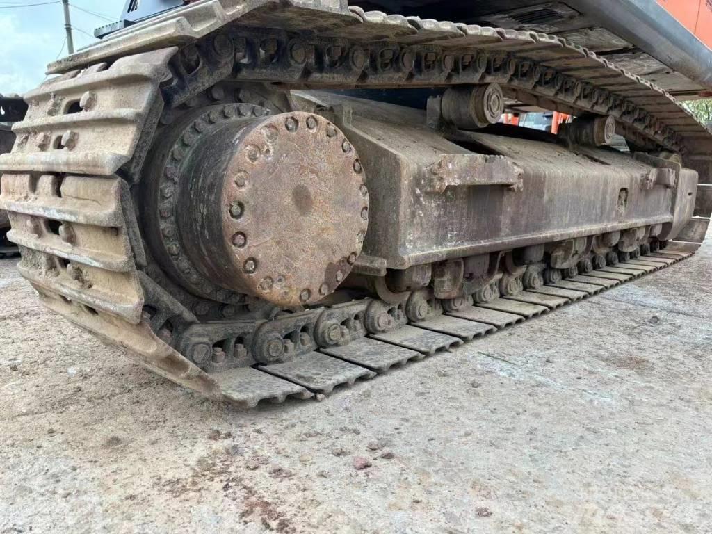 Hitachi ZX 330 Bagri goseničarji