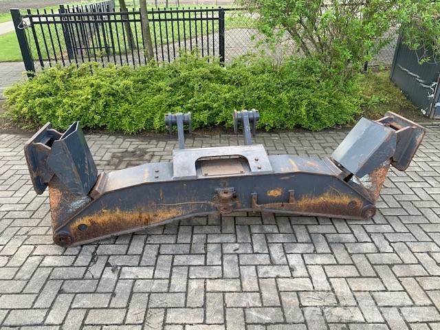 Doosan Outriggers Podvozje in vzmetenje