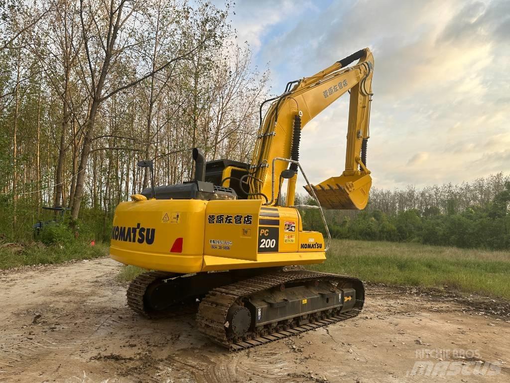 Komatsu pc200-8 Bagri goseničarji