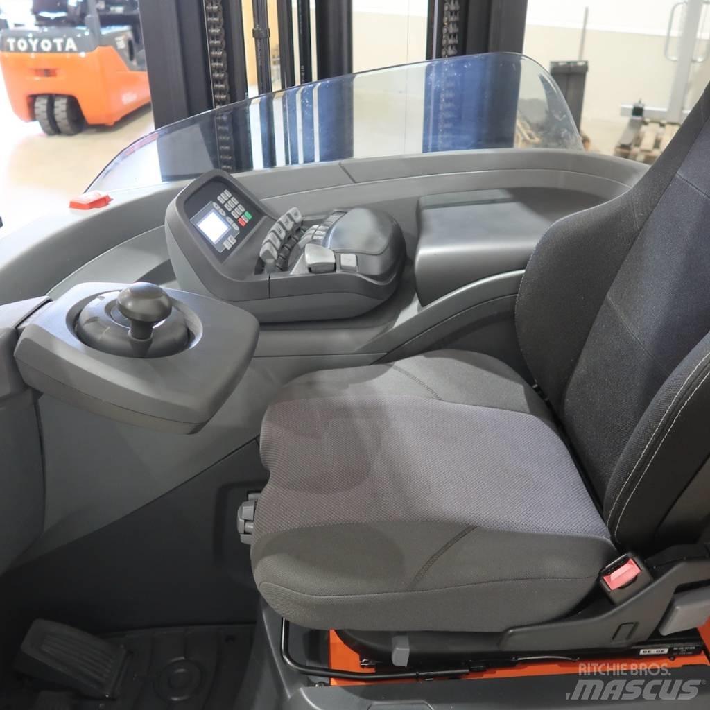 Toyota RRE160H Viličarji s pomičnim teleskopom