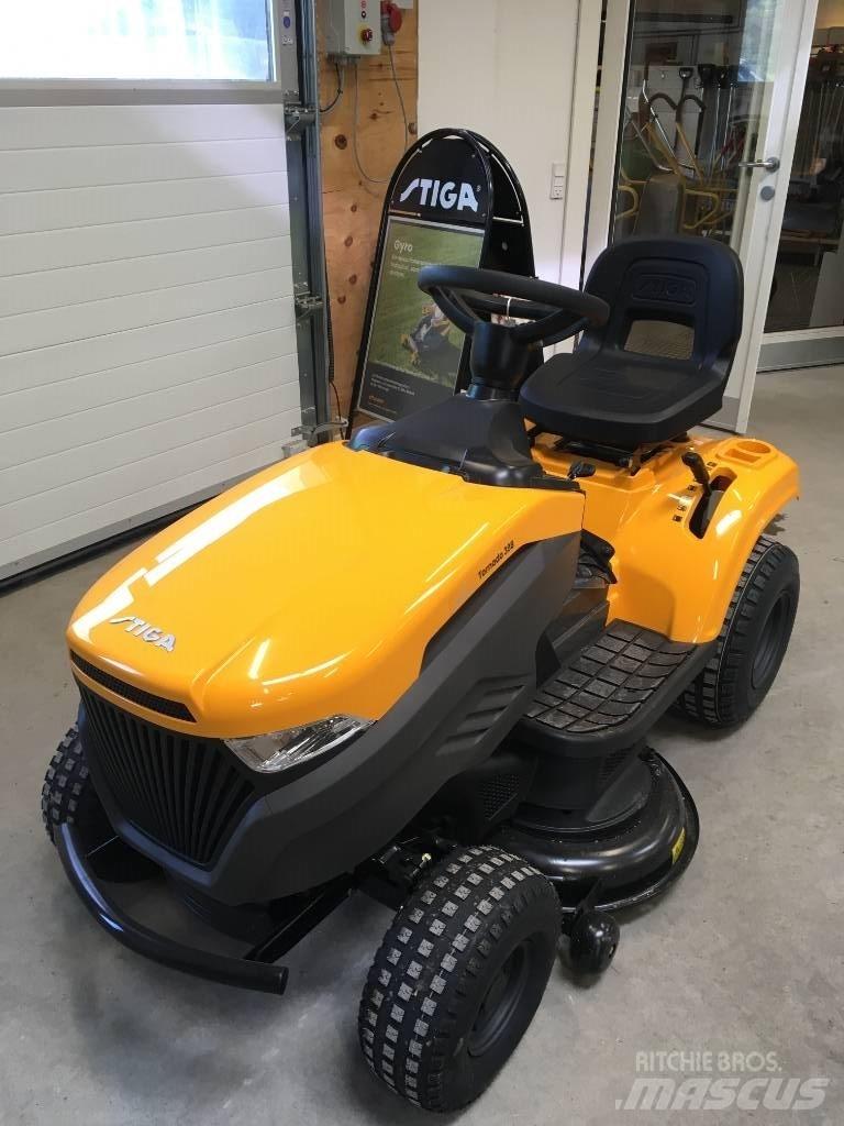 Stiga Tornado 398 ST Vrtni traktor kosilnice