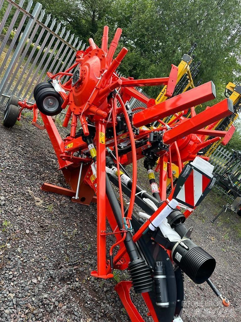 Kuhn GA8131A02 RAKE Obračalniki in zgrabljalniki