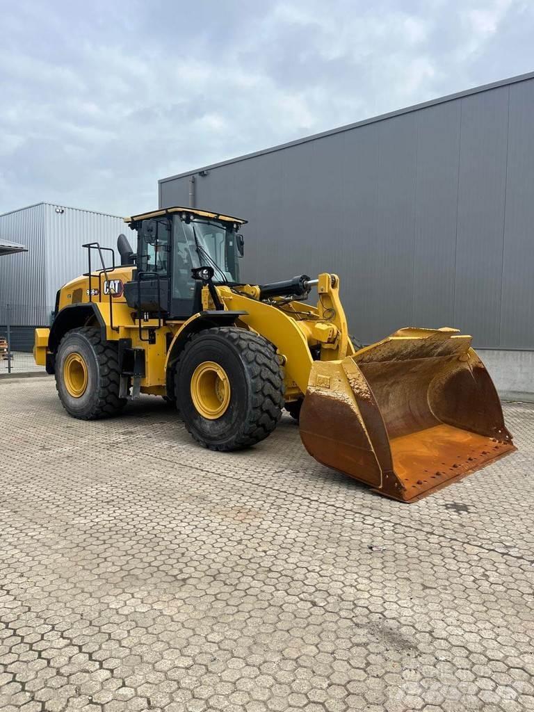 CAT 966 XE Kolesni nakladalci