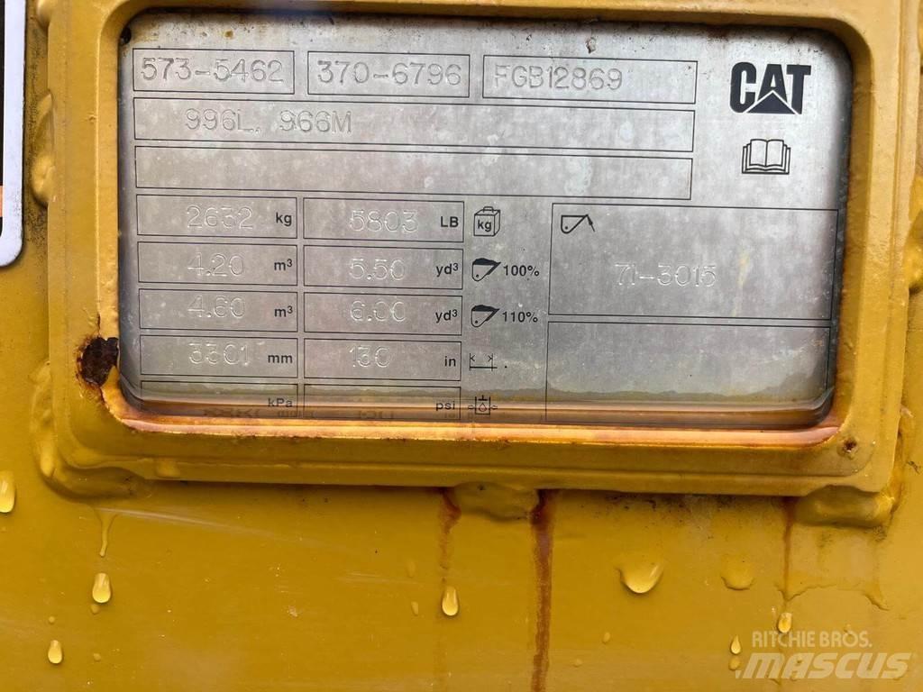 CAT 966 XE Kolesni nakladalci