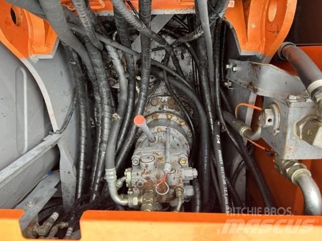 Hitachi ZX 130 W Bagri na kolesih