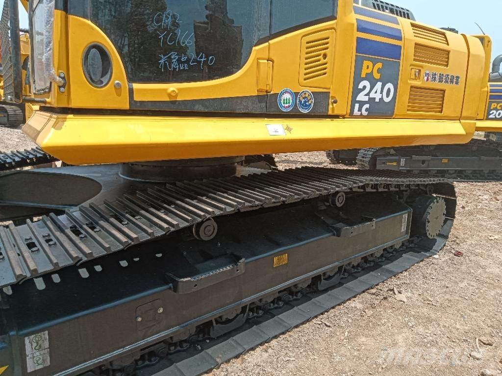 Komatsu PC 240 Bagri goseničarji