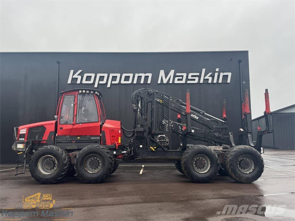 Komatsu 895 Forwarderji