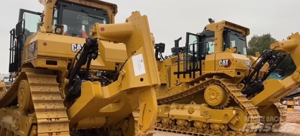 CAT D 10 Buldožerji goseničarji