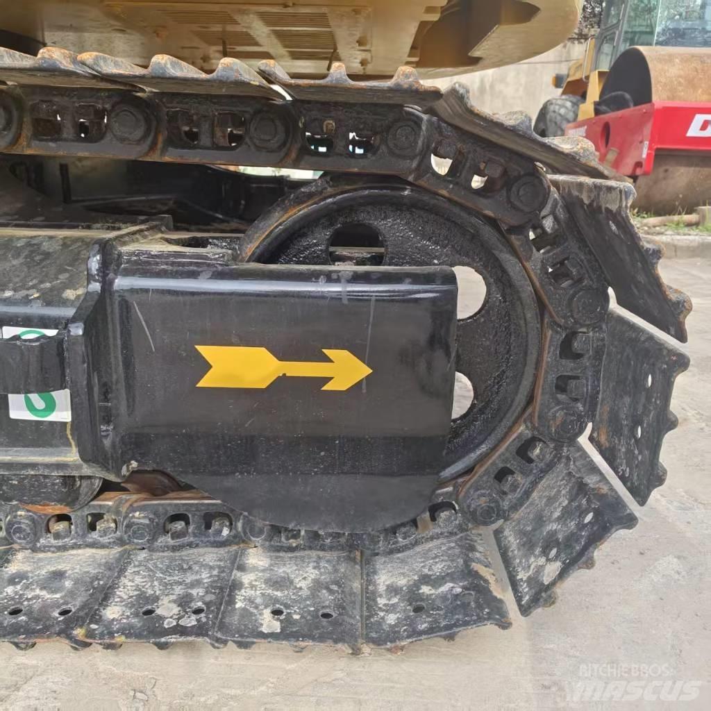 CAT 310 Bagri goseničarji