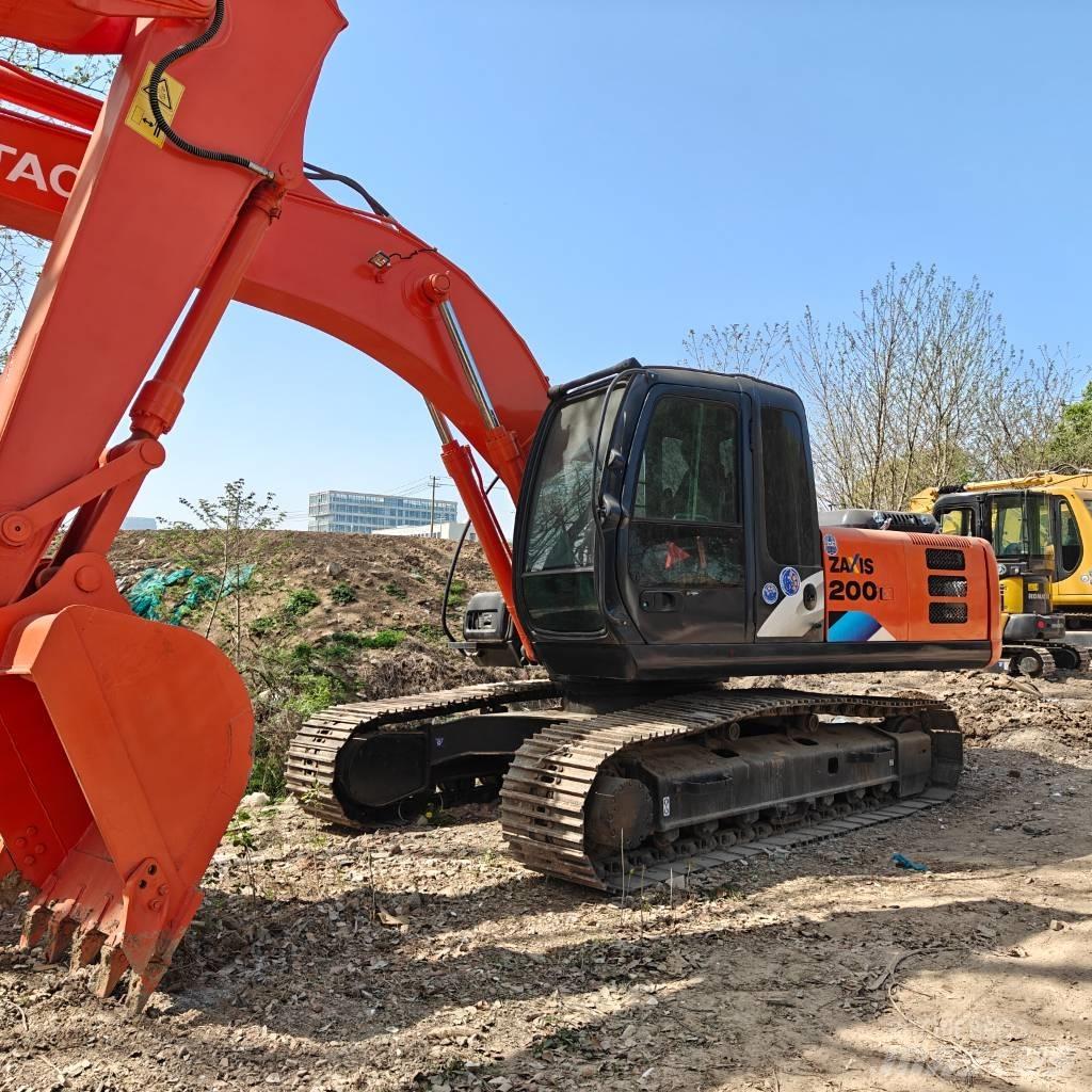 Hitachi ZX200 Bagri goseničarji