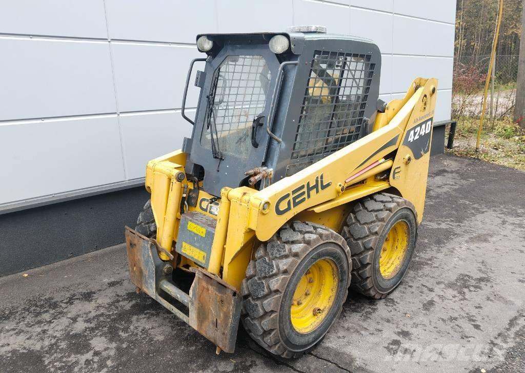 Gehl 4240 E Skid steer mini nakladalci
